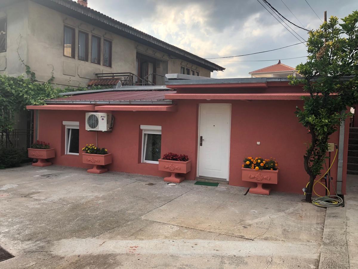 Apartmani Pavicevic بودغوريتْسا المظهر الخارجي الصورة